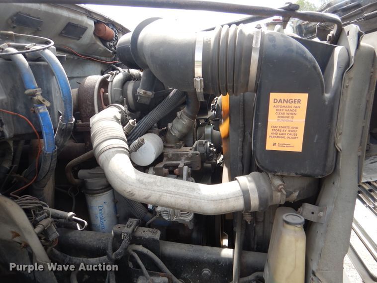 image for item DM1333 1994 Ford F800  crane truck