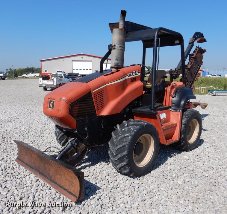 image for item DM1449 2005 Ditch Witch RT95  trencher