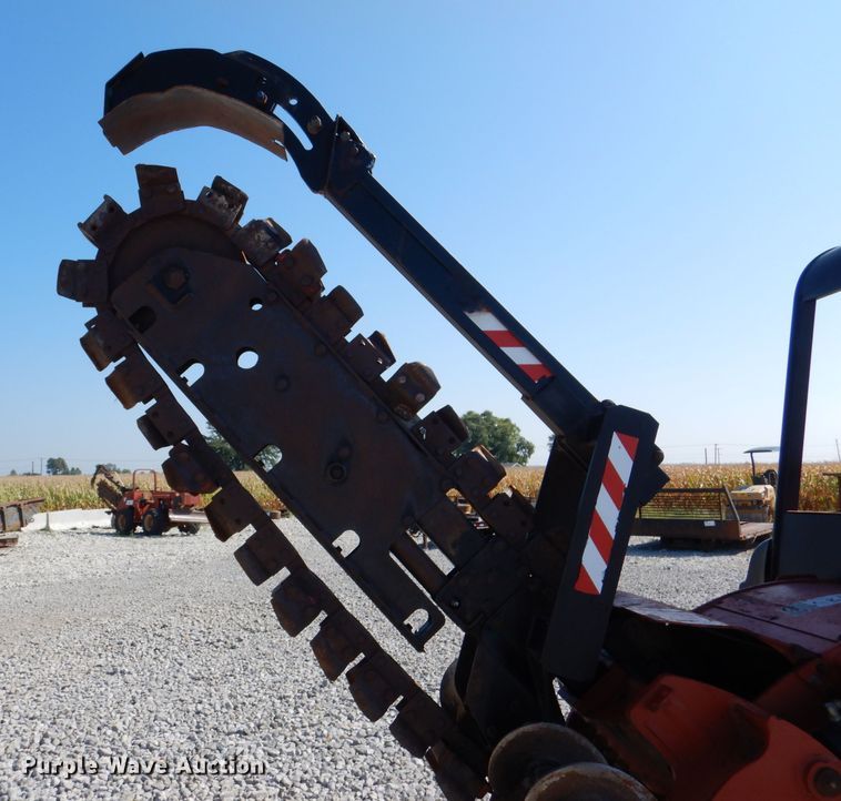 image for item DM1449 2005 Ditch Witch RT95  trencher