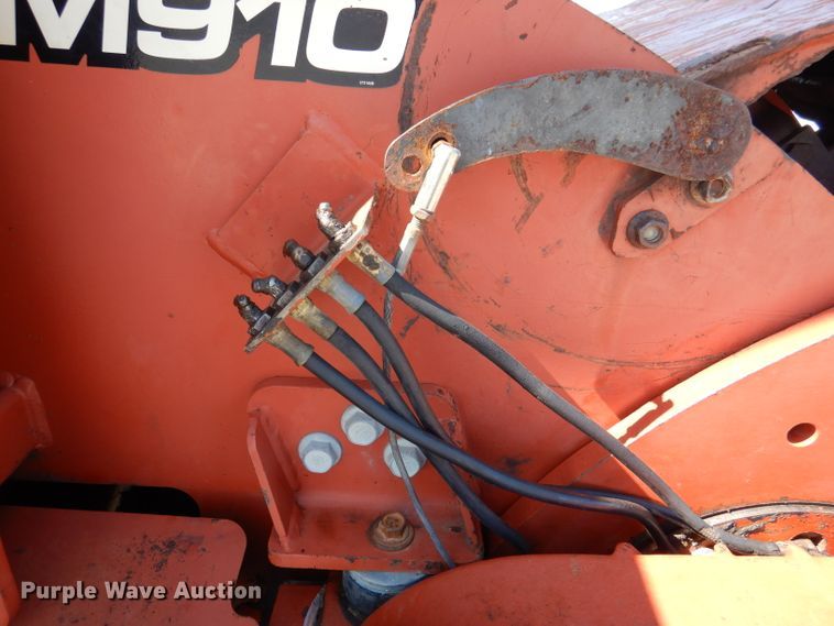 image for item DM1449 2005 Ditch Witch RT95  trencher