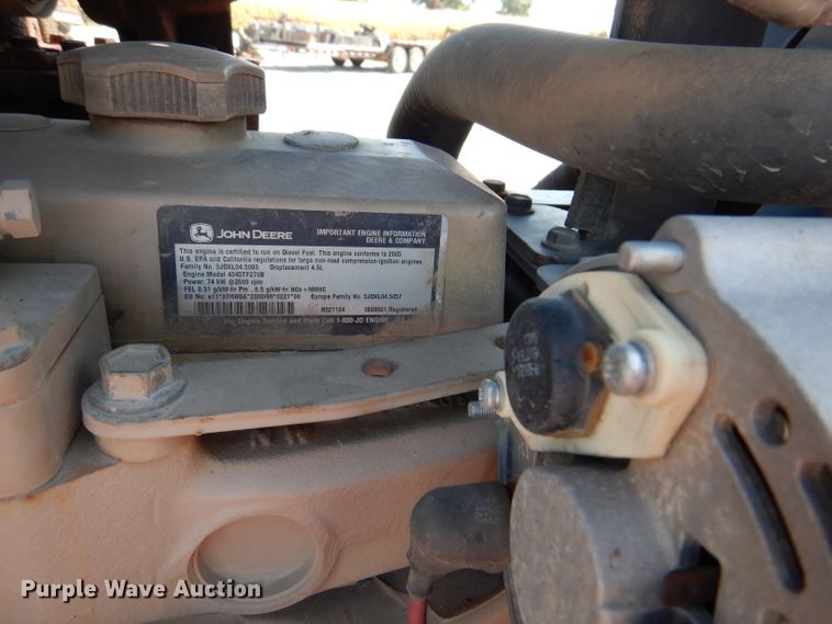 image for item DM1449 2005 Ditch Witch RT95  trencher