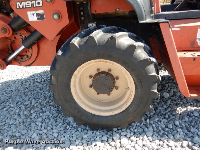 image for item DM1449 2005 Ditch Witch RT95  trencher