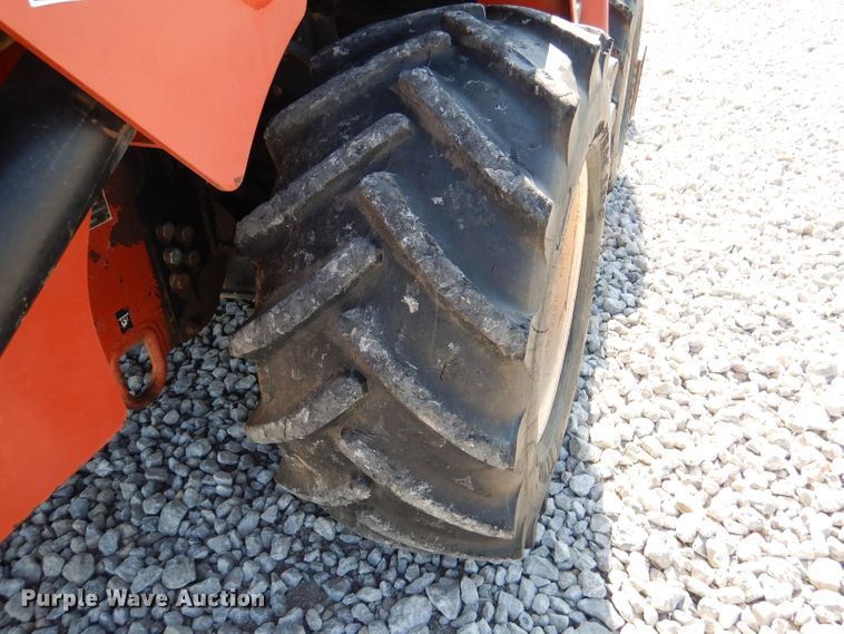 image for item DM1449 2005 Ditch Witch RT95  trencher