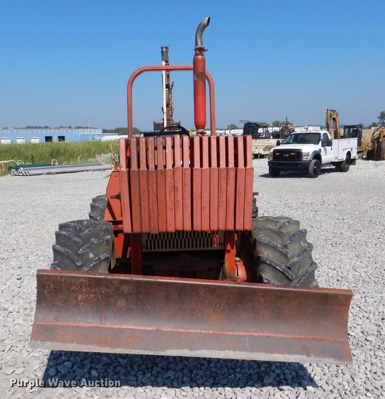 image for item DM1450 1998 Ditch Witch 7610  trencher