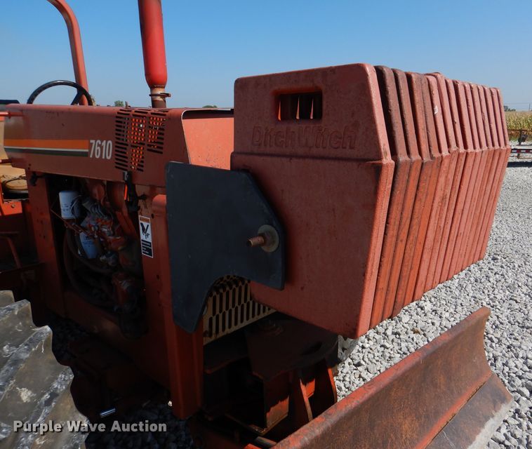 image for item DM1450 1998 Ditch Witch 7610  trencher
