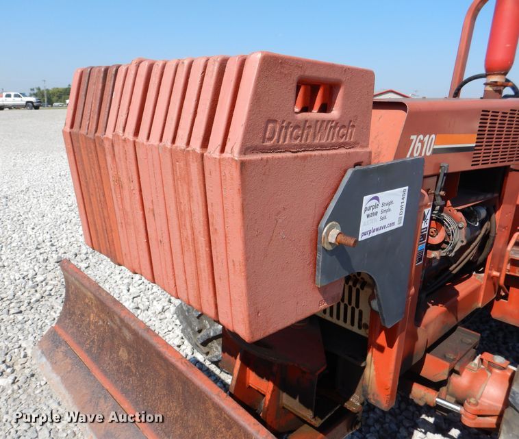 image for item DM1450 1998 Ditch Witch 7610  trencher
