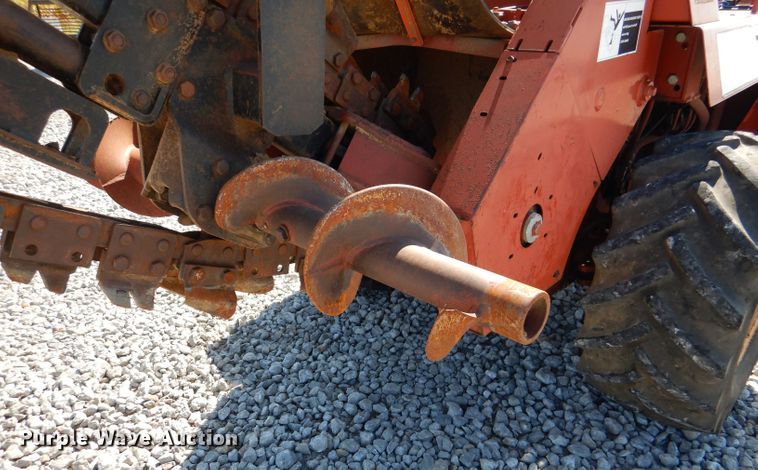 image for item DM1450 1998 Ditch Witch 7610  trencher