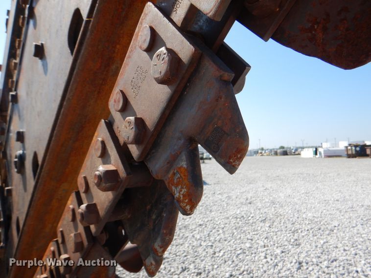 image for item DM1450 1998 Ditch Witch 7610  trencher