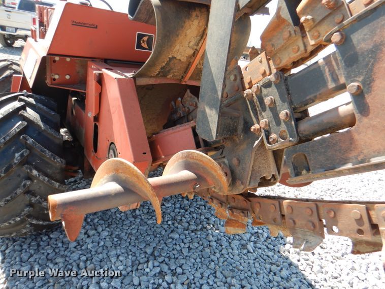 image for item DM1450 1998 Ditch Witch 7610  trencher