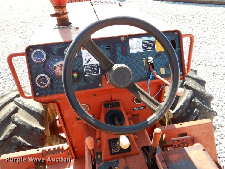 image for item DM1450 1998 Ditch Witch 7610  trencher