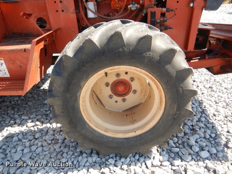 image for item DM1450 1998 Ditch Witch 7610  trencher