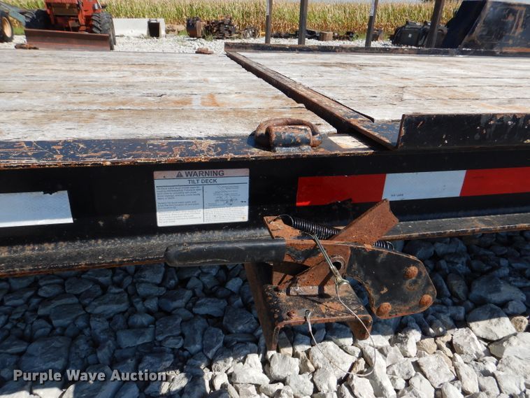 image for item DM1454 2015 Towmaster T-14TD  tilt deck equipment trailer