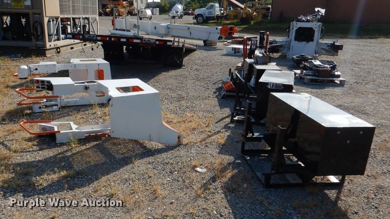 image for item DM1462 2018 Altec AC28-103B O/D  crane