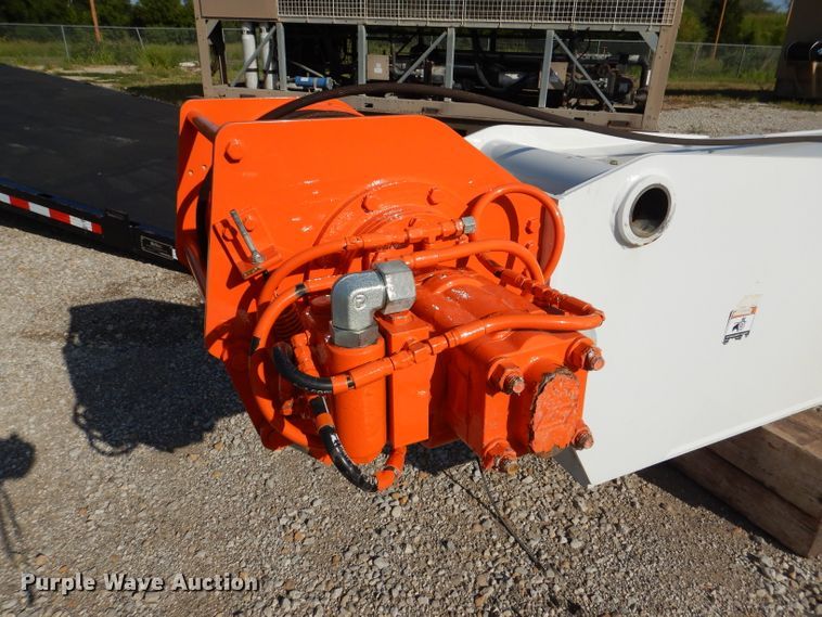 image for item DM1462 2018 Altec AC28-103B O/D  crane