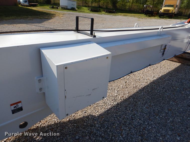 image for item DM1462 2018 Altec AC28-103B O/D  crane