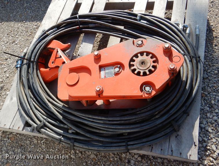 image for item DM1462 2018 Altec AC28-103B O/D  crane