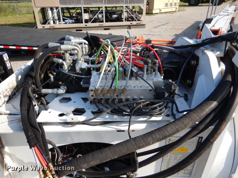 image for item DM1462 2018 Altec AC28-103B O/D  crane