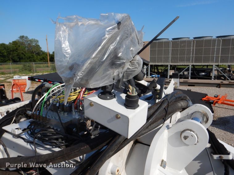 image for item DM1462 2018 Altec AC28-103B O/D  crane