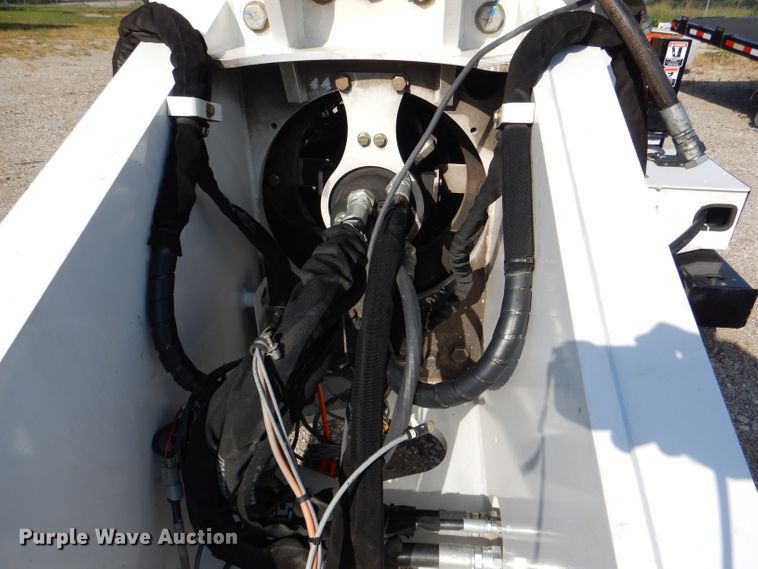 image for item DM1462 2018 Altec AC28-103B O/D  crane