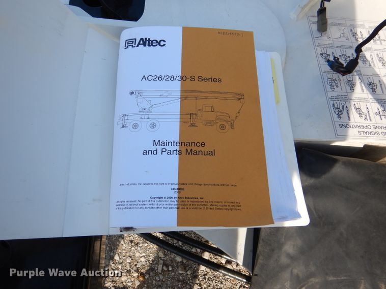 image for item DM1462 2018 Altec AC28-103B O/D  crane