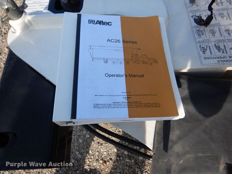 image for item DM1462 2018 Altec AC28-103B O/D  crane