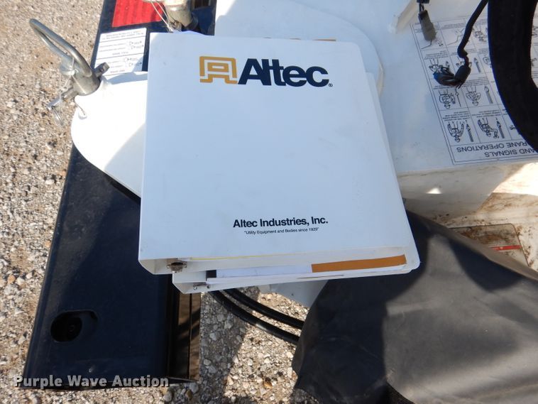 image for item DM1462 2018 Altec AC28-103B O/D  crane