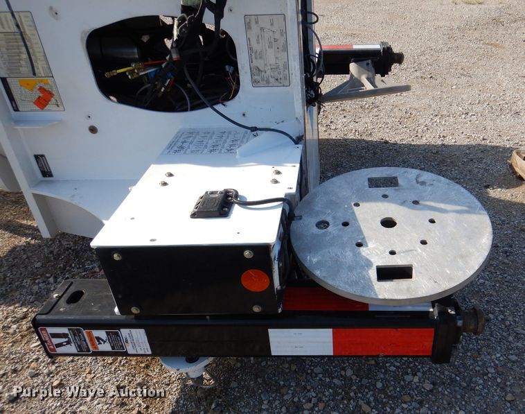 image for item DM1462 2018 Altec AC28-103B O/D  crane