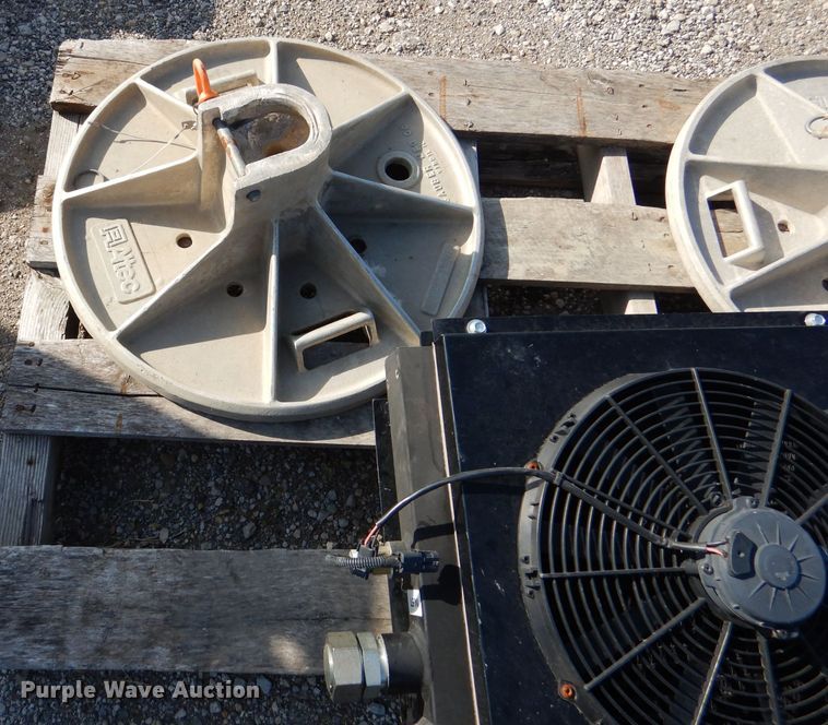 image for item DM1462 2018 Altec AC28-103B O/D  crane