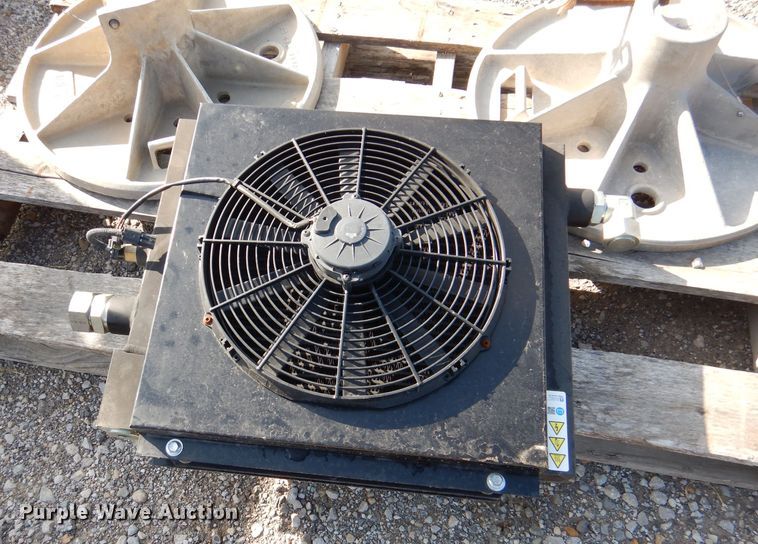 image for item DM1462 2018 Altec AC28-103B O/D  crane