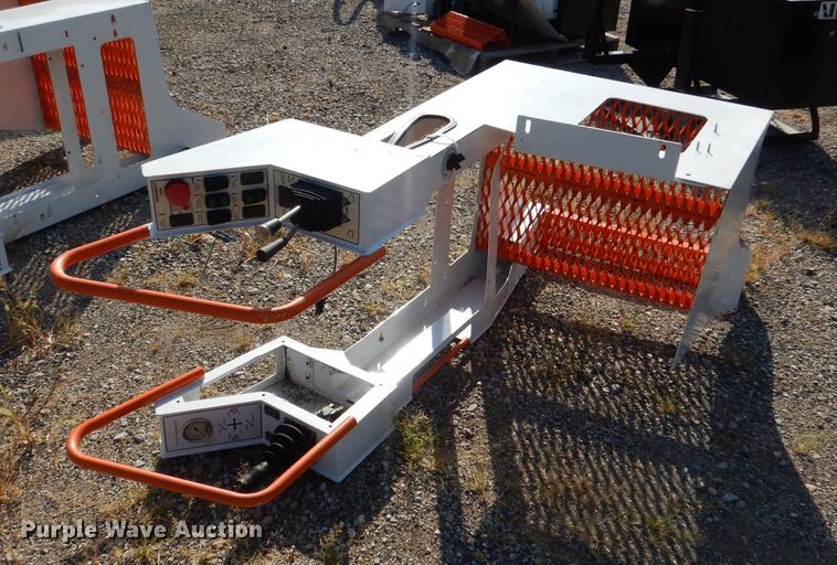 image for item DM1462 2018 Altec AC28-103B O/D  crane