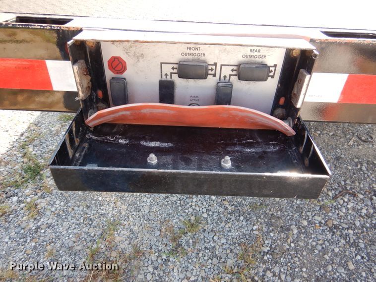 image for item DM1462 2018 Altec AC28-103B O/D  crane