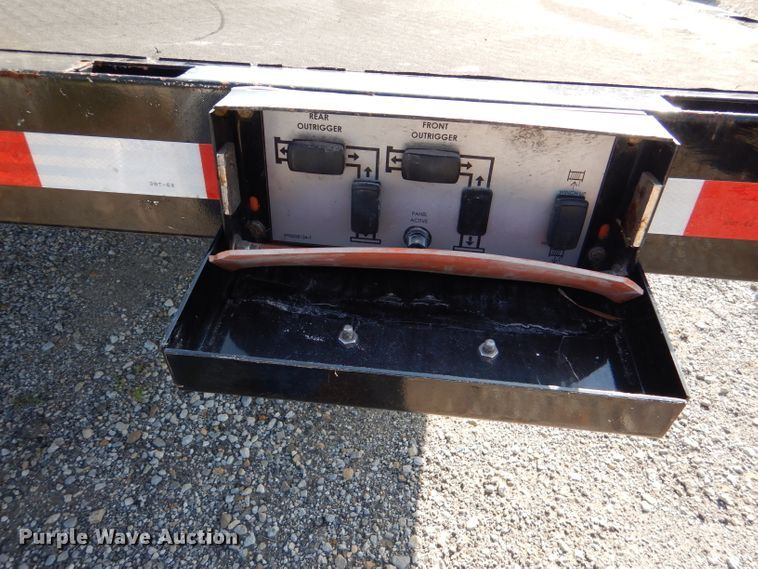 image for item DM1462 2018 Altec AC28-103B O/D  crane