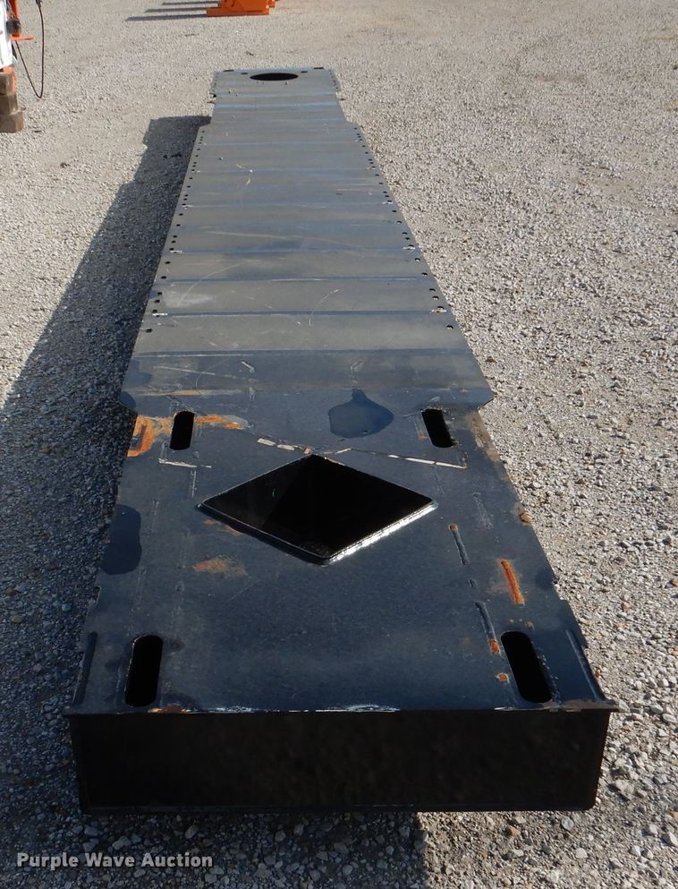 image for item DM1462 2018 Altec AC28-103B O/D  crane