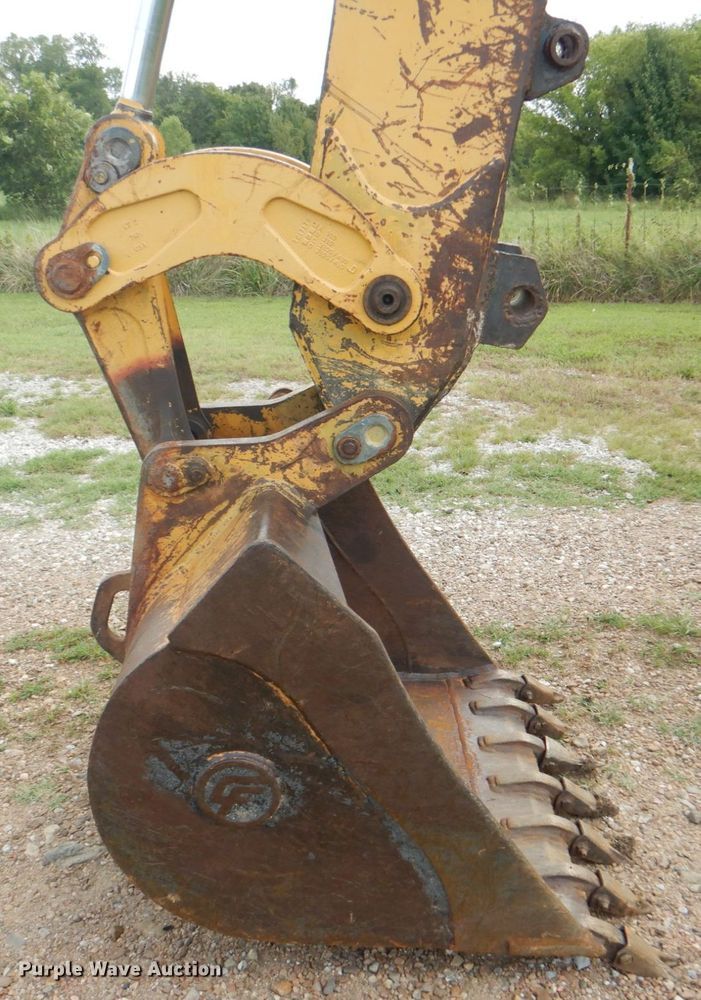 image for item DM3967 1997 John Deere 310E  backhoe