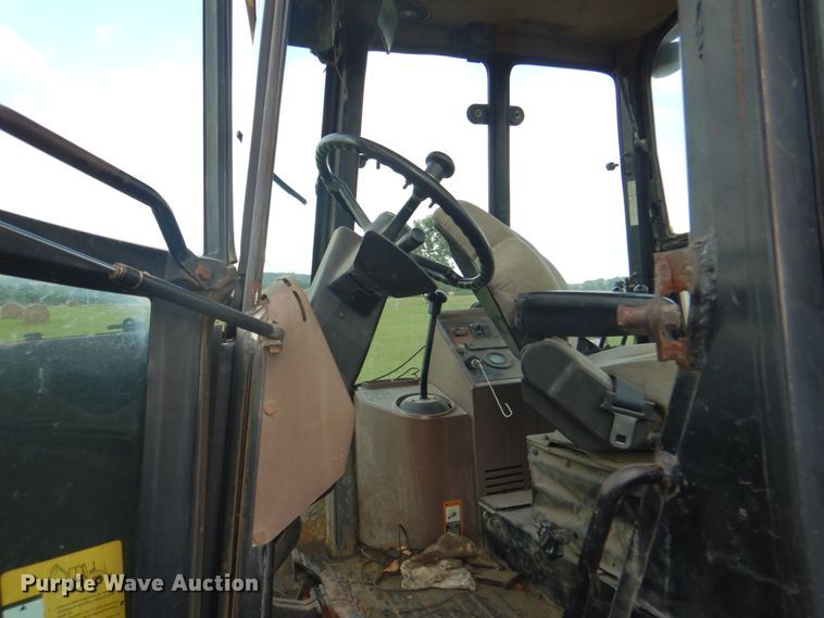 image for item DM3967 1997 John Deere 310E  backhoe