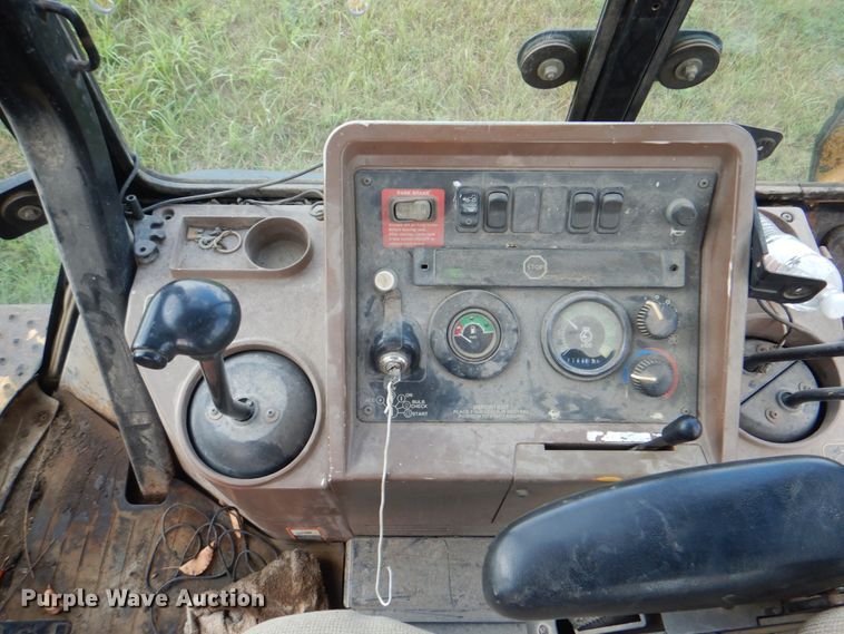 image for item DM3967 1997 John Deere 310E  backhoe