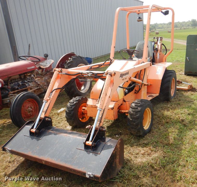 Allmand TLB 220 backhoe in Mounds, OK Item DM3968 sold Purple Wave