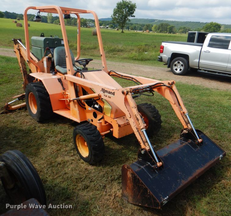 image for item DM3968 Allmand TLB 220  backhoe