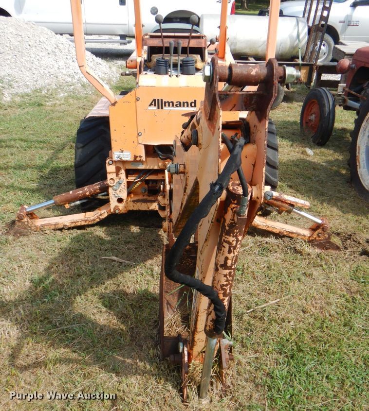 image for item DM3968 Allmand TLB 220  backhoe
