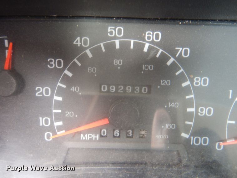 image for item DM3973 2004 Ford F750 Super Duty XL  bucket truck