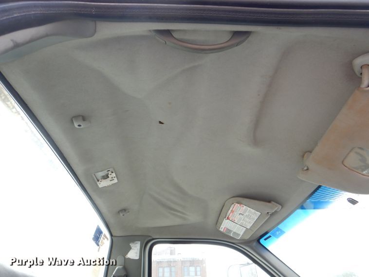 image for item DM3973 2004 Ford F750 Super Duty XL  bucket truck