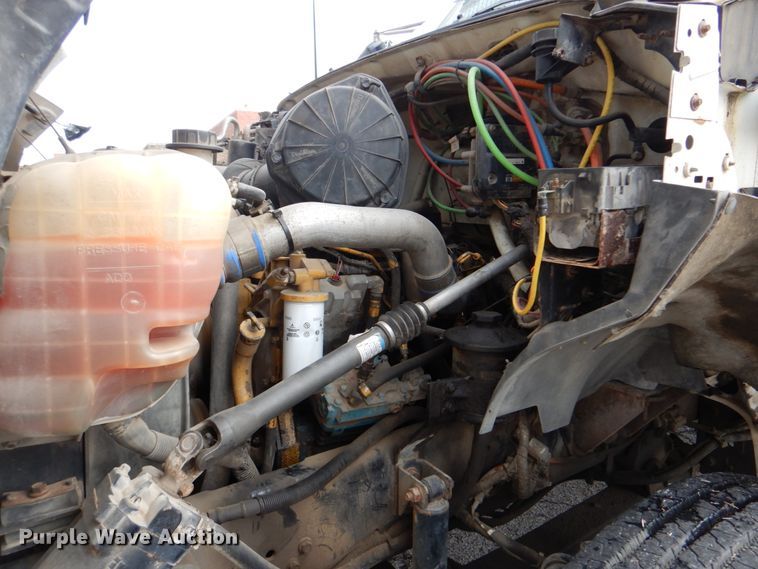 image for item DM3973 2004 Ford F750 Super Duty XL  bucket truck