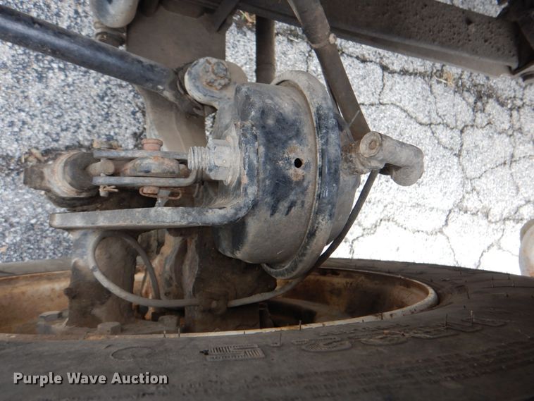 image for item DM3973 2004 Ford F750 Super Duty XL  bucket truck