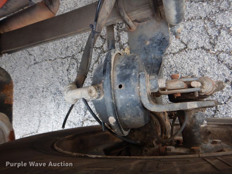 image for item DM3973 2004 Ford F750 Super Duty XL  bucket truck