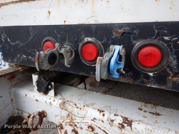 image for item DM3973 2004 Ford F750 Super Duty XL  bucket truck