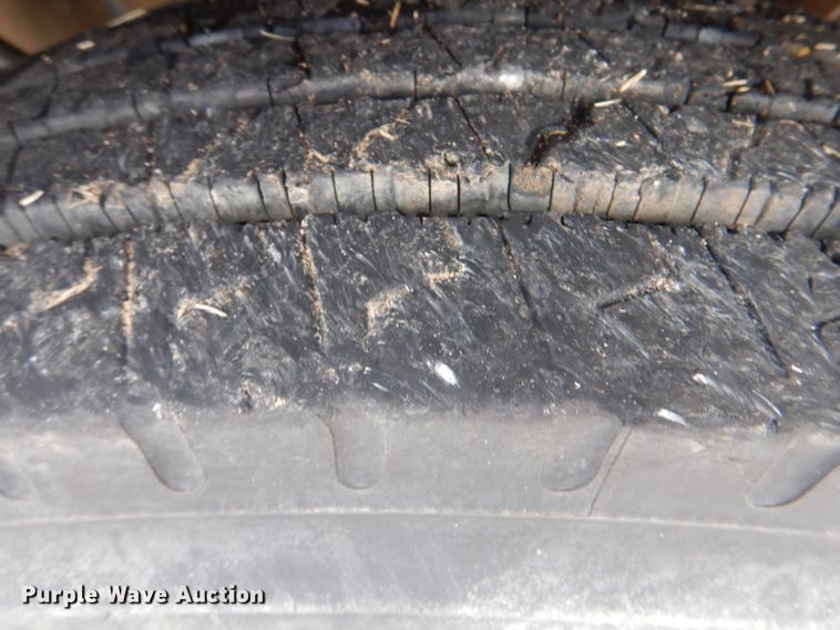 image for item DM3973 2004 Ford F750 Super Duty XL  bucket truck