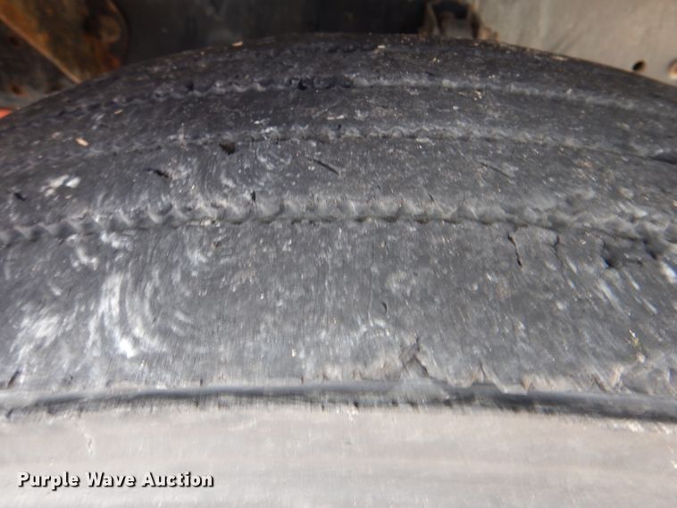 image for item DM3973 2004 Ford F750 Super Duty XL  bucket truck