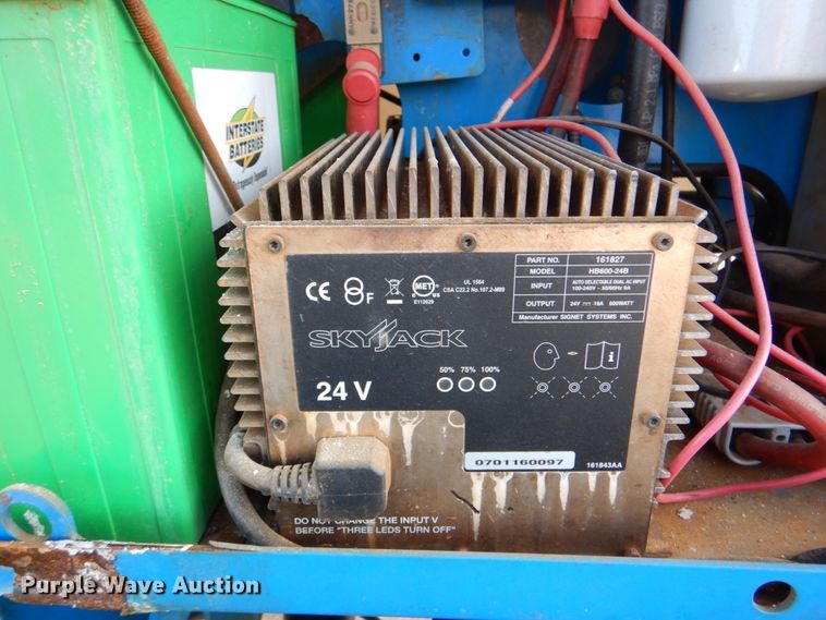 image for item DM3974 2013 Genie TZ-50DC  boom lift