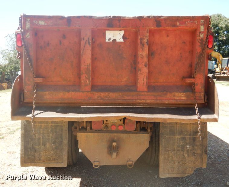 image for item DM3985 1999 Chevrolet C7500  dump truck