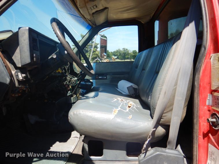 image for item DM3985 1999 Chevrolet C7500  dump truck